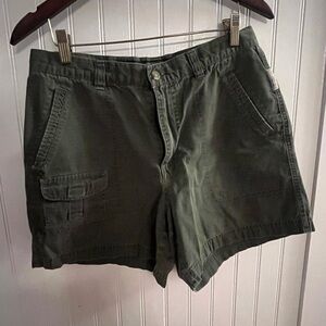 Vintage Columbia Dark Green Women's 100% Cotton Cargo Shorts